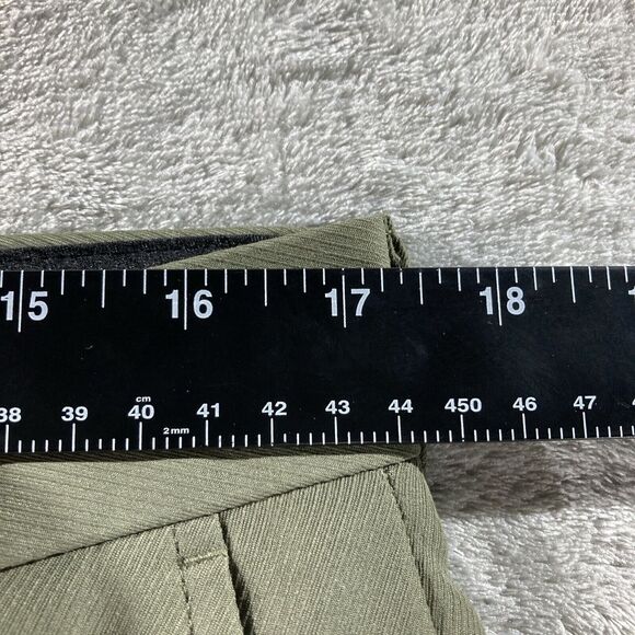 IZOD XFG Pleated Chino Dress Pants Mens Size 34x30 Olive Green 100% Polyester‎ - Picture 8 of 11